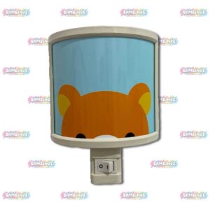 מנורת לילה אישית לקיר בחדר ילדים עם איור מעוצב של דובי מציץ